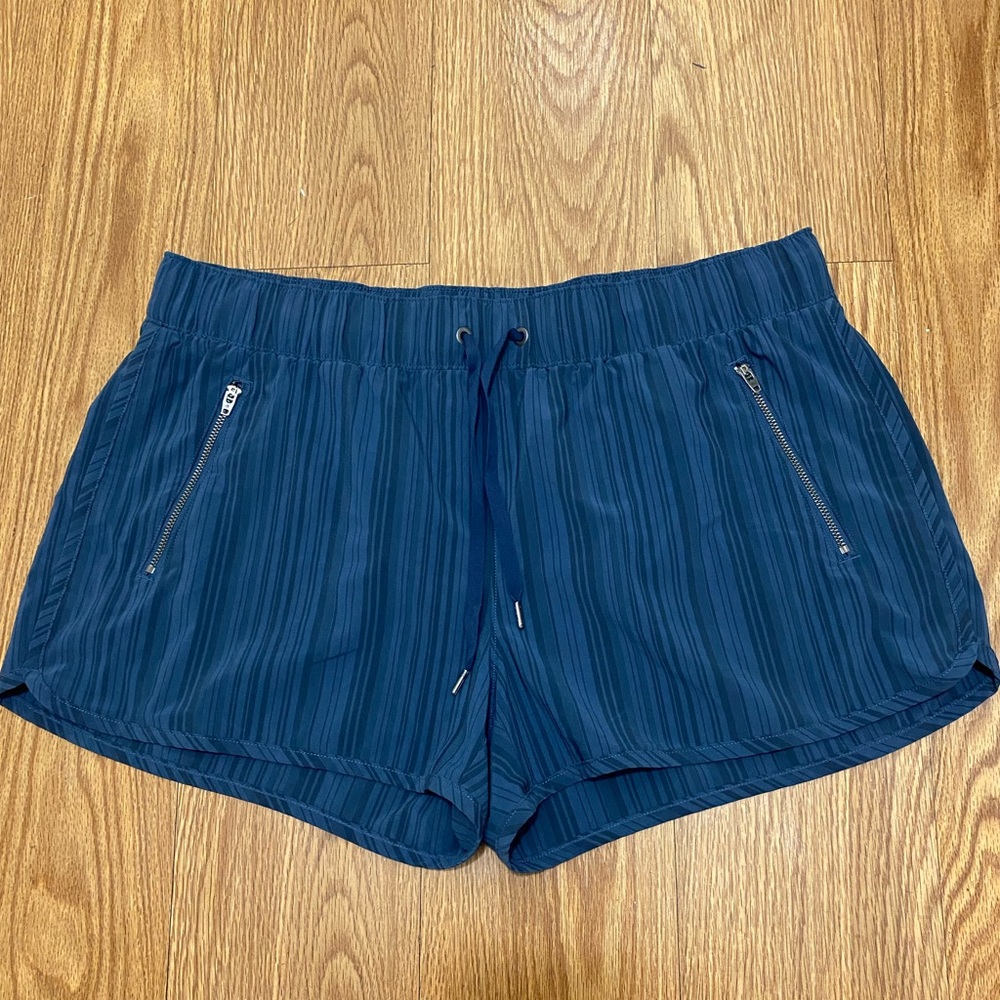 ATHLETA Women's Blue Striped Shorts Atleta blue size XL